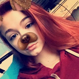 Meet your Posher, Hallie